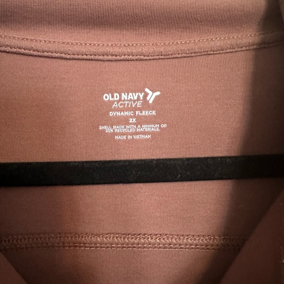 Old Navy GUC Size 2X Dynamic Fleece Half Zip Pullover Top - Picture 6 of 7